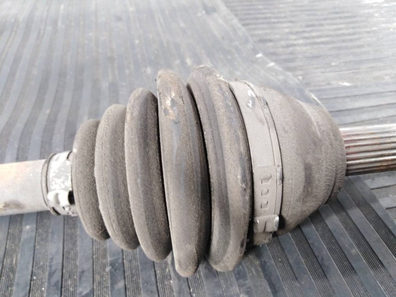 Recambio de transmision delantera derecha para ford fiesta (cb1) trend referencia OEM IAM 8V513B436HB  P1-B6-14