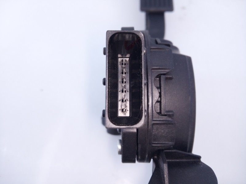 Recambio de pedal acelerador para hyundai i20 essence referencia OEM IAM 327001RXXX 327001R E3-A3-39-2