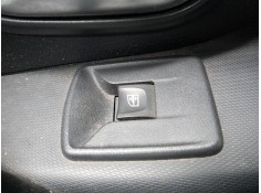 MANDO ELEVALUNAS DELANTERO DERECHO 