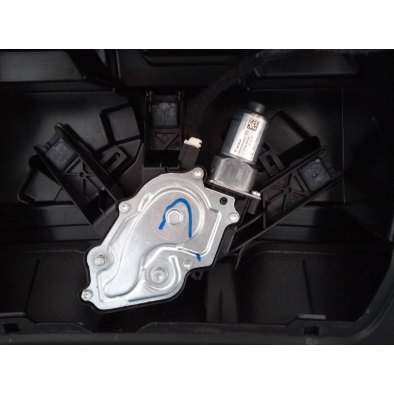 Recambio de motor limpia trasero para citroën c4 picasso feel referencia OEM IAM 9677680580  