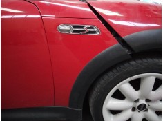 ALETA DELANTERA DERECHA 