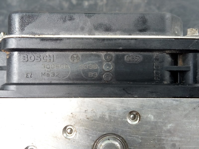 Recambio de abs para mercedes-benz clase a (w169) a 150 (169.031) referencia OEM IAM 0265950618 A0064310812 P3-A8-14-2