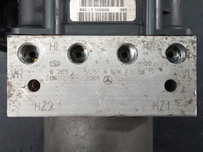 Recambio de abs para mercedes-benz clase a (w169) a 150 (169.031) referencia OEM IAM 0265950618 A0064310812 P3-A8-14-2