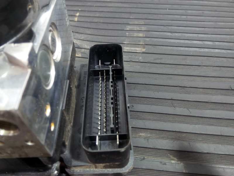 Recambio de abs para volvo xc60 r-design momentum referencia OEM IAM P31400544 28526258213 P3-A8-8-3