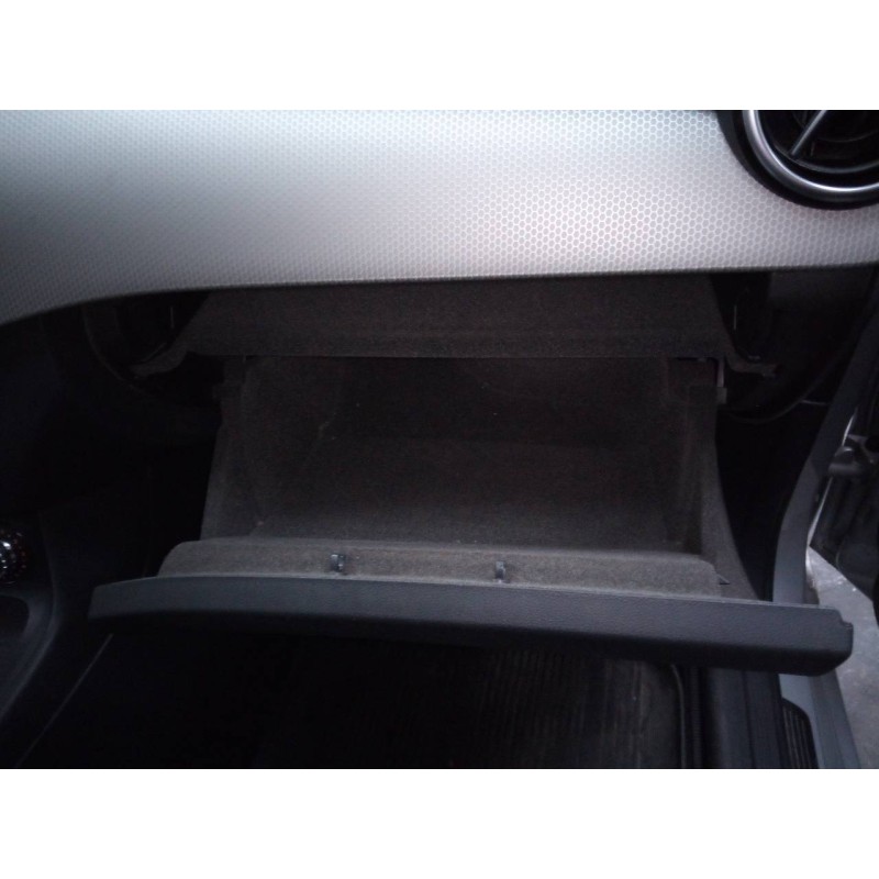 Recambio de guantera para mercedes-benz clase b (w246) b 180 cdi be (246.200) referencia OEM IAM   
