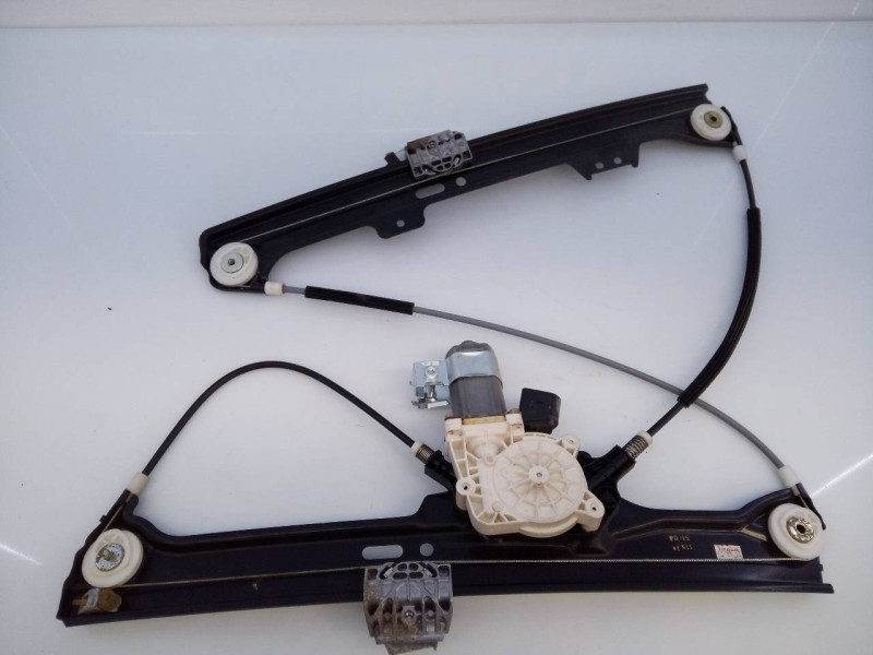 Recambio de elevalunas delantero derecho para bmw serie 5 berlina (e60) 525d referencia OEM IAM 7034352 7075668 E1-A3-12-2