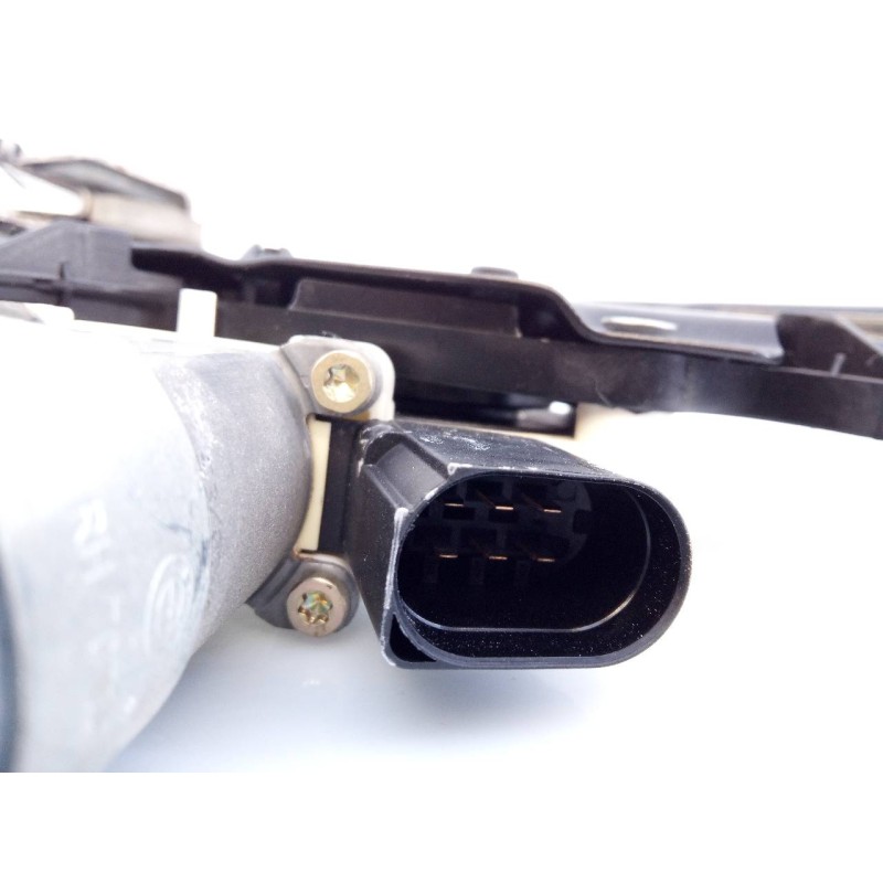 Recambio de elevalunas delantero derecho para bmw serie 5 berlina (e60) 525d referencia OEM IAM 7034352 7075668 E1-A3-12-2