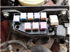 CAJA RELES / FUSIBLES 