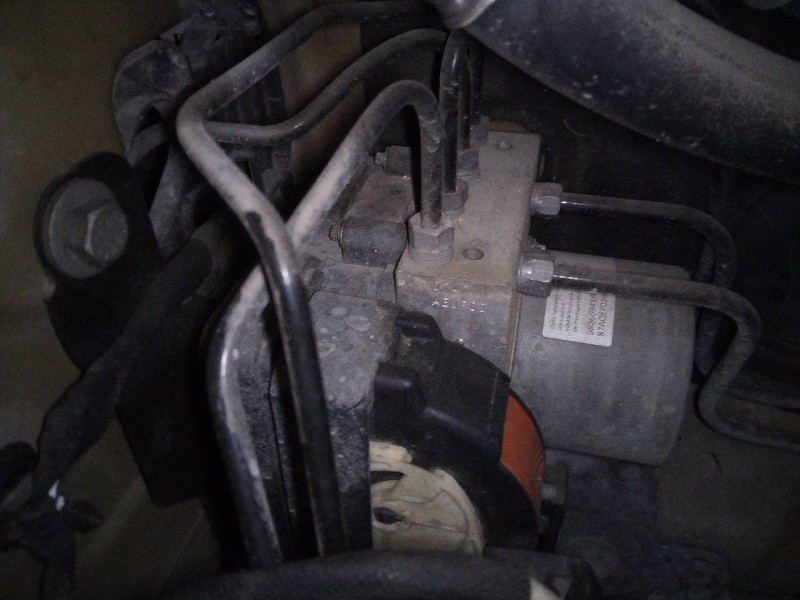 Recambio de abs para citroën c4 picasso feel referencia OEM IAM 9826694380  