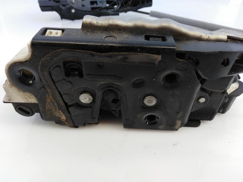 Recambio de cerradura puerta delantera derecha para seat ibiza (6j5) fr referencia OEM IAM 5N1837016F  E1-B6-16-2