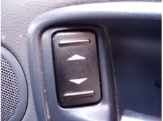 MANDO ELEVALUNAS TRASERO DERECHO 