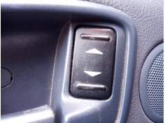 MANDO ELEVALUNAS TRASERO IZQUIERDO 