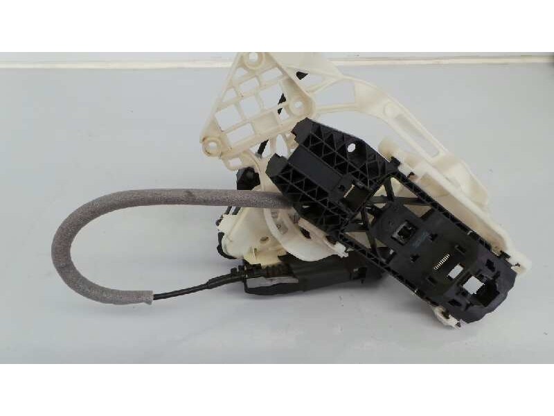 Recambio de cerradura puerta trasera izquierda para volkswagen tiguan (5n2) t1 bluemotion referencia OEM IAM 5N0839015  E1-B6-4-