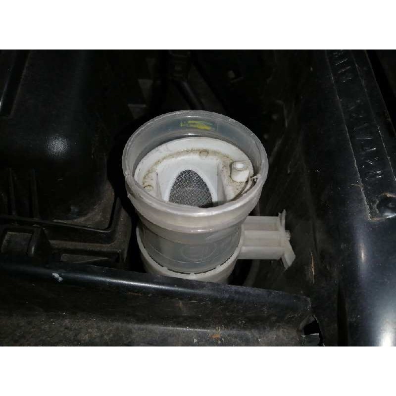 Recambio de deposito limpia para land rover discovery td5 e referencia OEM IAM DMB500020  