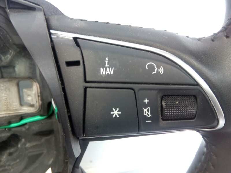 Recambio de volante para audi a3 sportback (8va) ambition referencia OEM IAM 8U0419091B  E1-B6-7-1