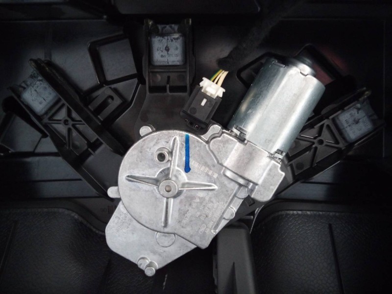 Recambio de motor limpia trasero para citroën c4 picasso feel referencia OEM IAM 9819523180 0390205010 