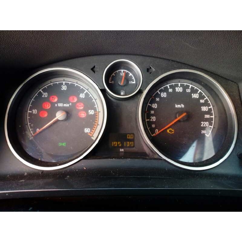 Recambio de cuadro instrumentos para opel zafira b cosmo referencia OEM IAM 13225988  E2-B6-24-4