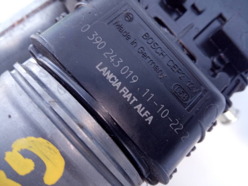 Recambio de motor limpia delantero para alfa romeo giulietta (191) collezione (06.2015-) referencia OEM IAM 0390243019  E2-B2-9-