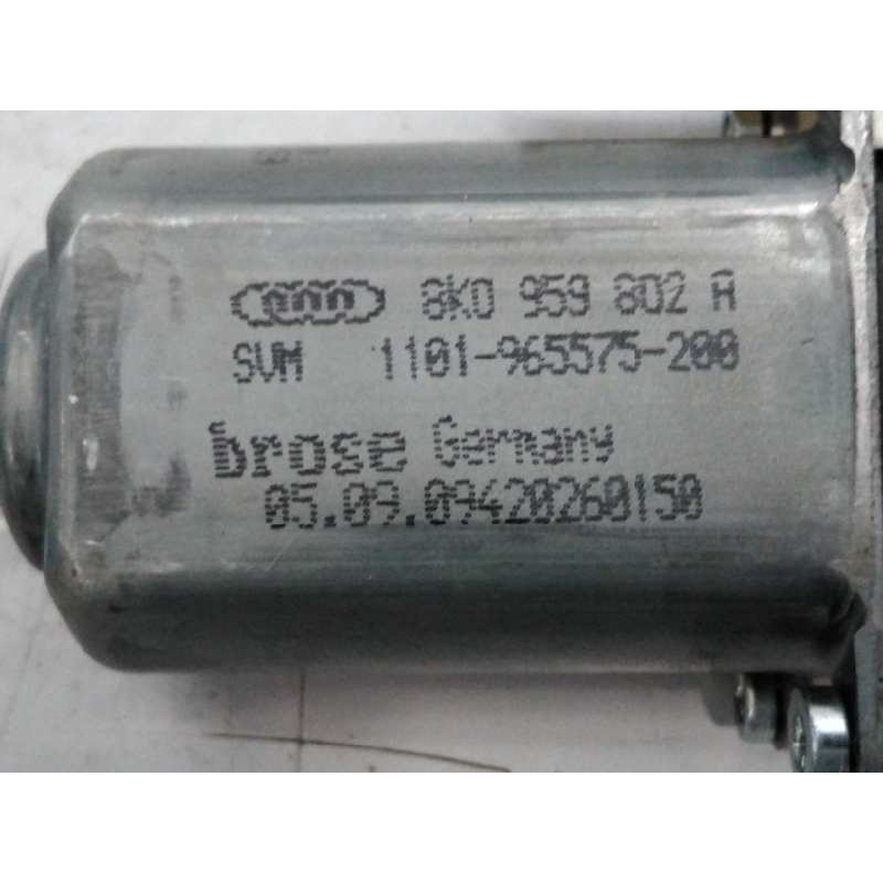 Recambio de motor elevalunas delantero derecho para audi a4 ber. (b8) básico referencia OEM IAM 8K0959802A 966934200 E1-B6-32-1