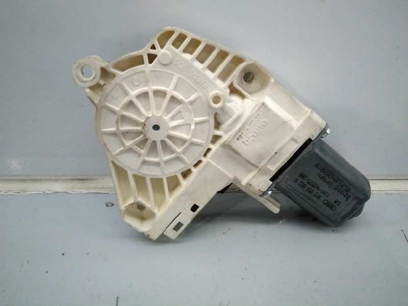 Recambio de motor elevalunas delantero derecho para audi a4 ber. (b8) básico referencia OEM IAM 8K0959802A 966934200 E1-B6-32-1