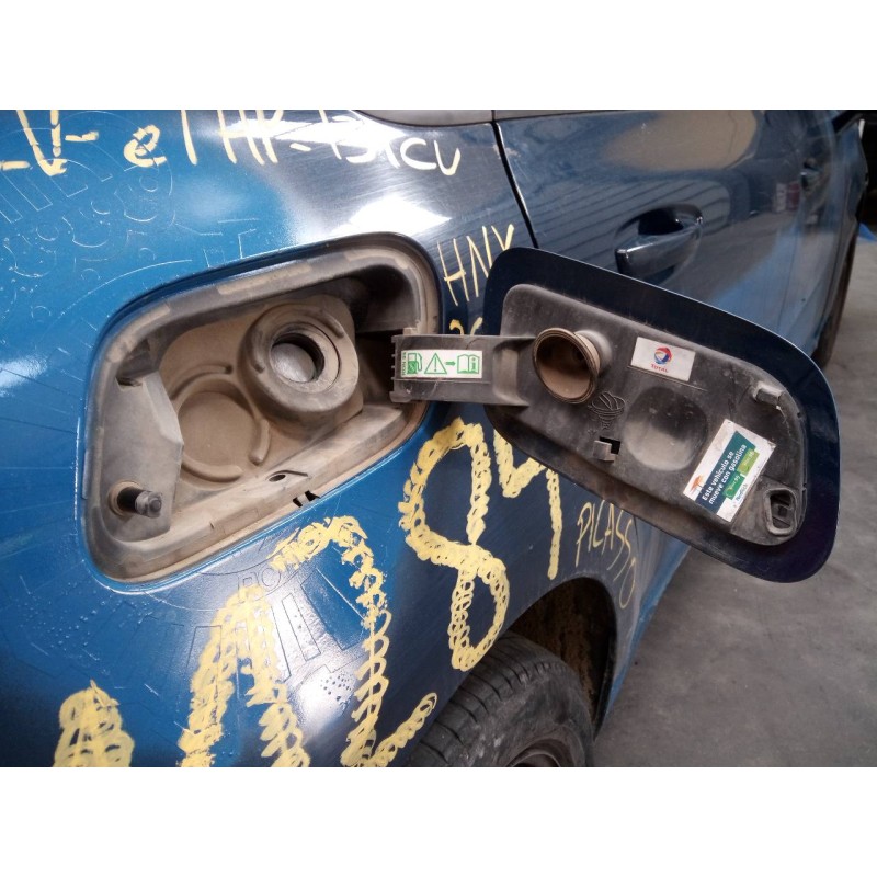 Recambio de tapa exterior combustible para citroën c4 picasso feel referencia OEM IAM   