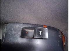 MANDO ELEVALUNAS DELANTERO DERECHO 