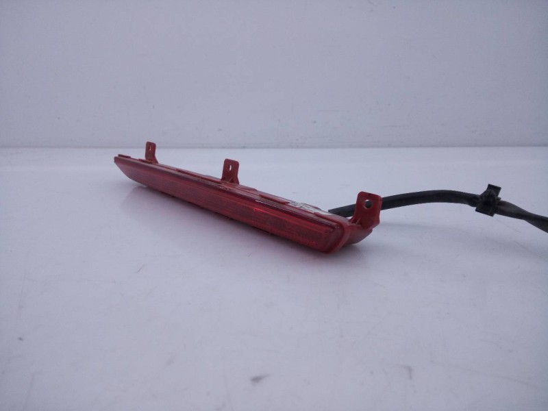 Recambio de luz central de freno para kia sportage business 2wd referencia OEM IAM   E3-A3-29-2