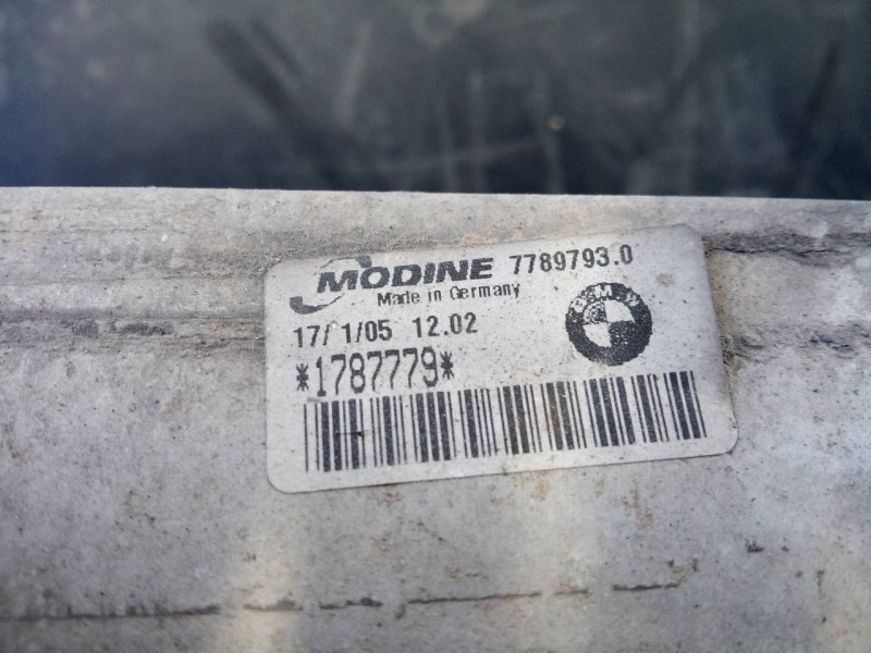 Recambio de intercooler para bmw x3 (e83) 2.0d referencia OEM IAM 77897930 1787779 P2-B10-1