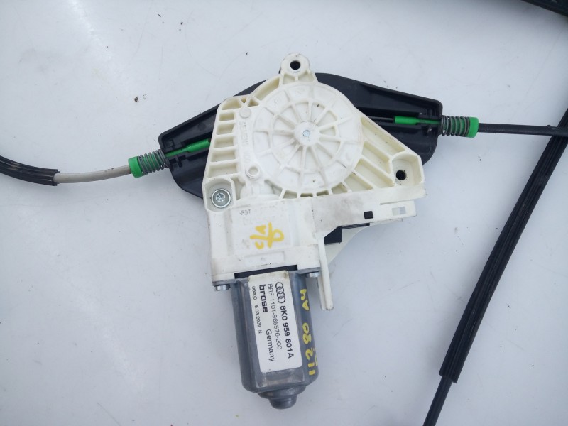 Recambio de elevalunas delantero izquierdo para audi a4 ber. (b8) básico referencia OEM IAM 8K0959801A 966935200 E1-B6-46-1