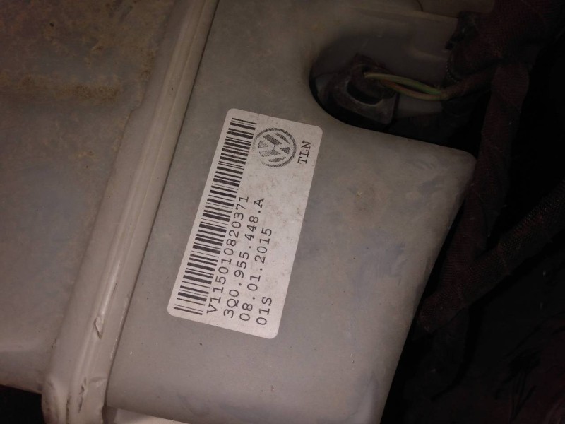 Recambio de deposito limpia para volkswagen passat lim. (3g2) advance bmt referencia OEM IAM 3Q0955448A  