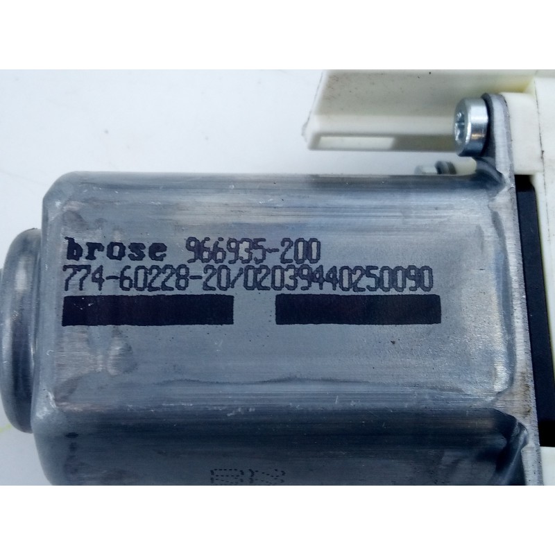 Recambio de elevalunas delantero izquierdo para audi a4 ber. (b8) básico referencia OEM IAM 8K0959801A 966935200 E1-B6-46-1