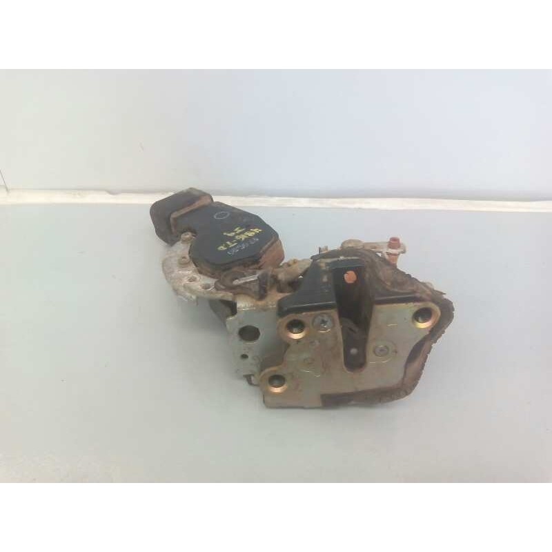 Recambio de cerradura puerta trasera derecha para toyota land cruiser (j9) td vx (5-ptas.) (kzj95) referencia OEM IAM   E2-B4-5-