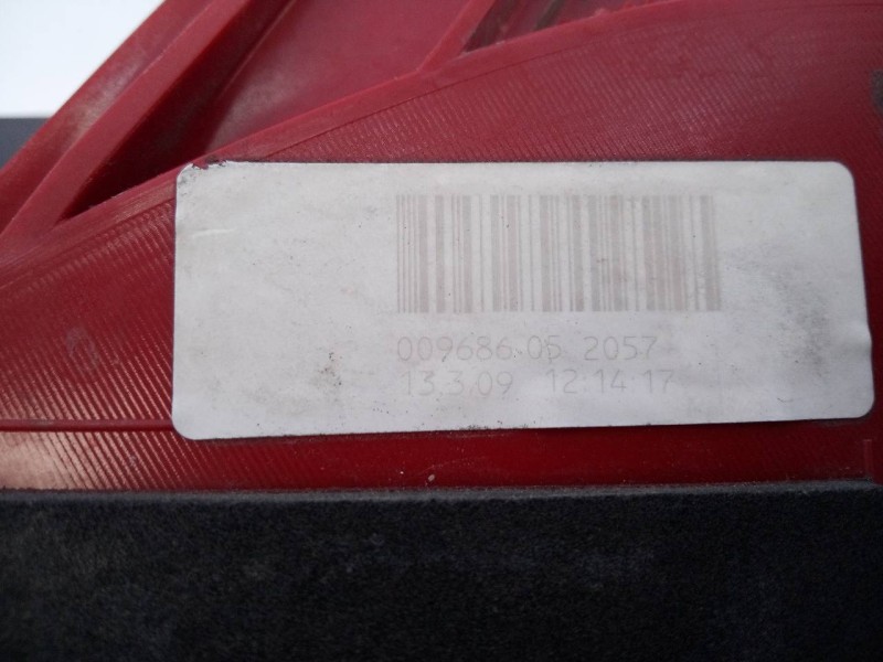 Recambio de piloto trasero izquierdo para audi a4 ber. (b8) básico referencia OEM IAM 009686052057  E1-B6-35-2