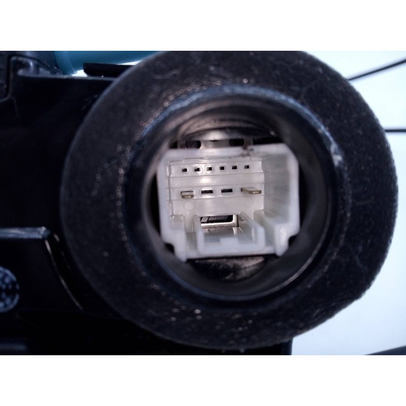 Recambio de cerradura puerta trasera derecha para toyota rav 4 advance referencia OEM IAM   E2-B4-45-2