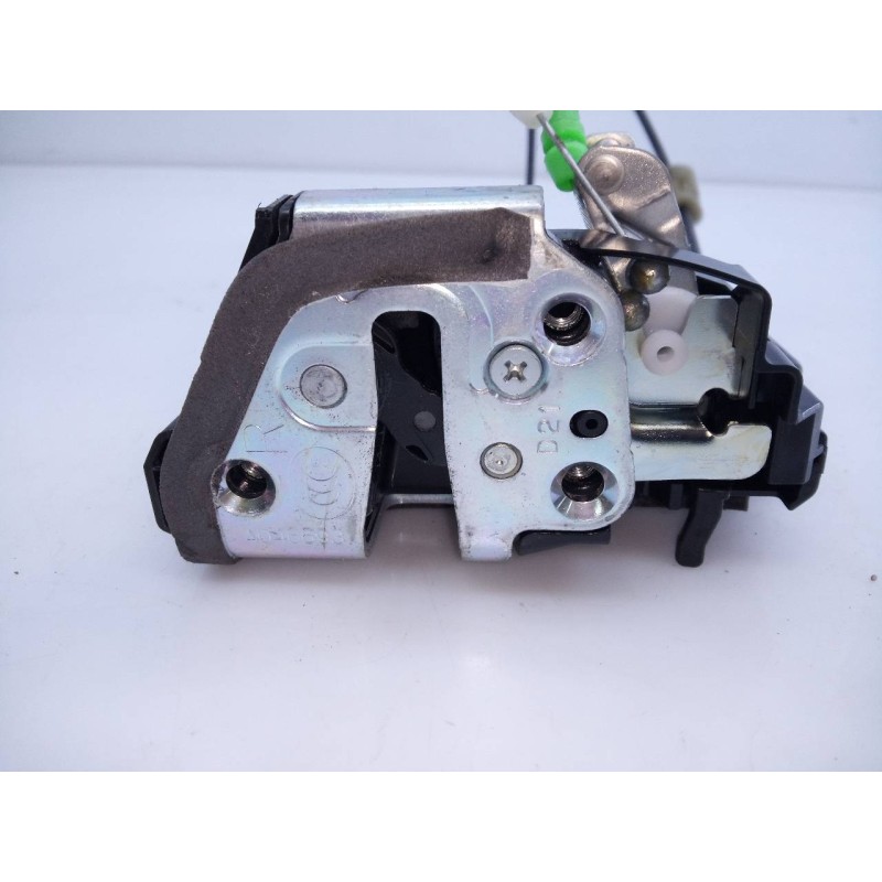 Recambio de cerradura puerta trasera derecha para toyota rav 4 advance referencia OEM IAM   E2-B4-45-2