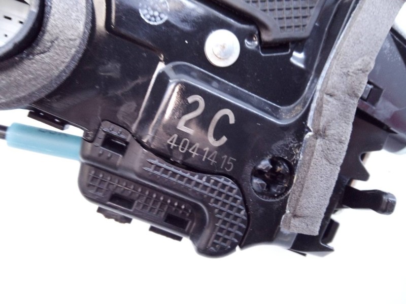 Recambio de cerradura puerta trasera derecha para toyota rav 4 advance referencia OEM IAM   E2-B4-45-2