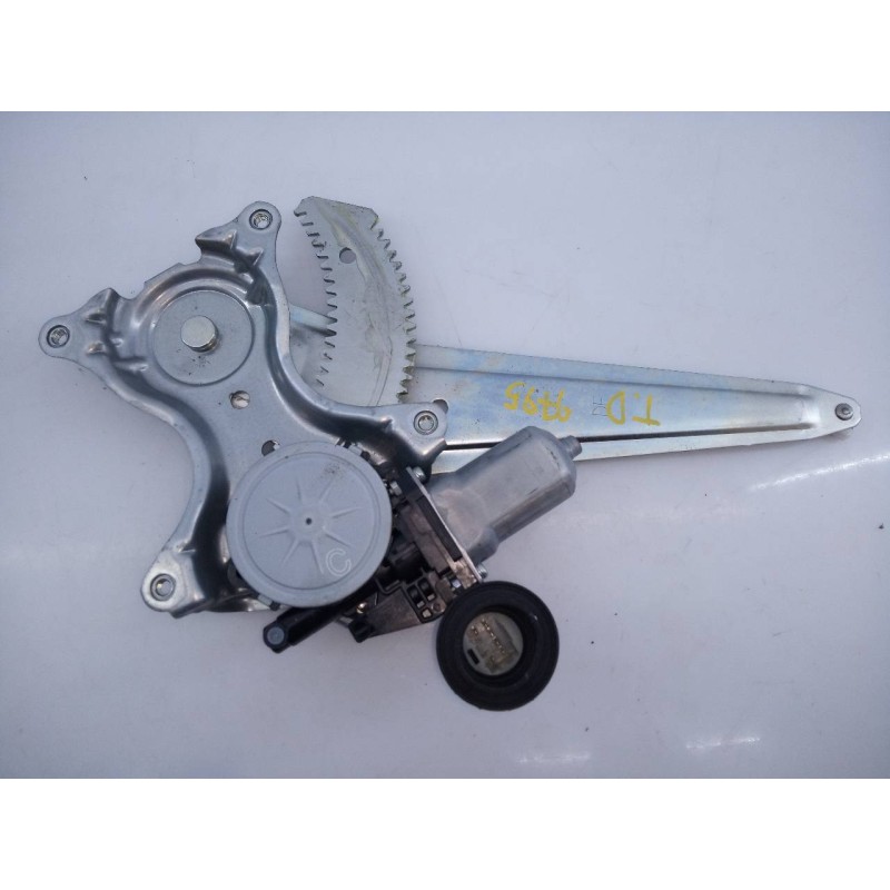 Recambio de elevalunas trasero derecho para toyota rav 4 advance referencia OEM IAM   E2-B4-45-2