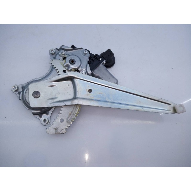 Recambio de elevalunas trasero derecho para toyota rav 4 advance referencia OEM IAM   E2-B4-45-2