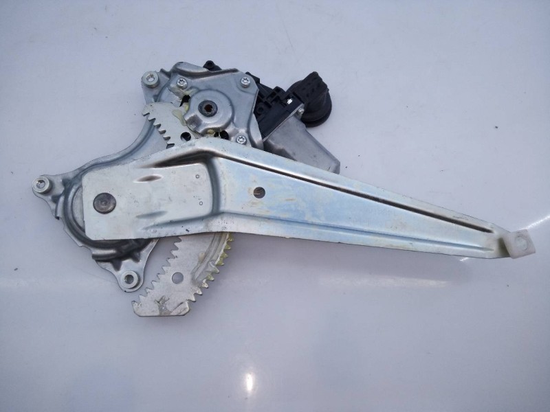 Recambio de elevalunas trasero derecho para toyota rav 4 advance referencia OEM IAM   E2-B4-45-2