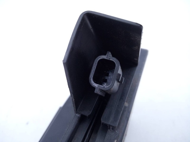 Recambio de cerradura puerta delantera derecha para dacia sandero stepway comfort referencia OEM IAM 805026816RG  E1-A1-36-2