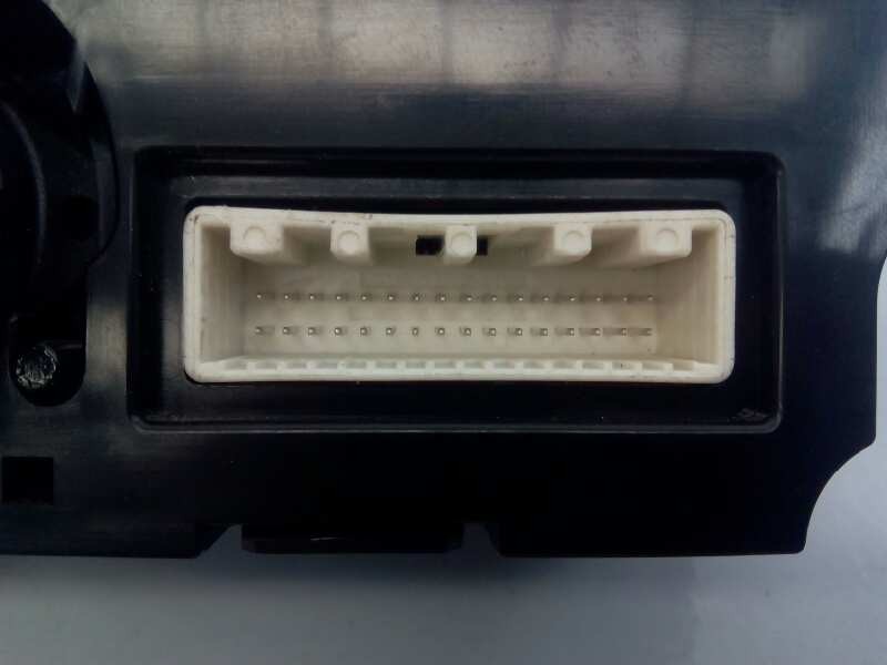 Recambio de mando climatizador para » otros... mahindra xuv500 referencia OEM IAM 1203HAA00471A C200WBGGA04 E1-B2-35-2