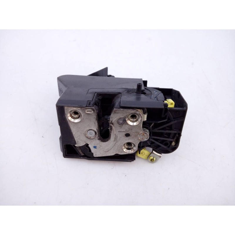 Recambio de cerradura puerta trasera izquierda para dacia sandero stepway comfort referencia OEM IAM 825033585R  E1-A1-40-1
