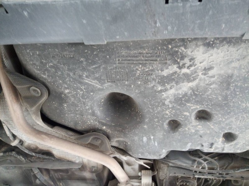 Recambio de deposito combustible para dacia sandero stepway comfort referencia OEM IAM 4054018AA  