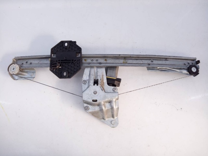 Recambio de elevalunas delantero derecho para dacia sandero stepway comfort referencia OEM IAM 807209299R  E1-A1-40-1