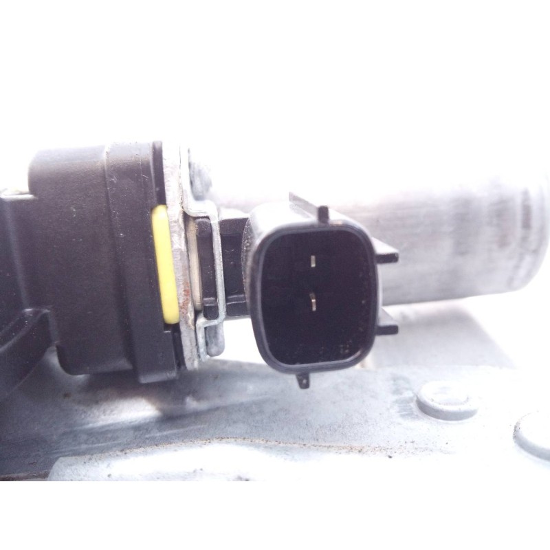 Recambio de elevalunas delantero derecho para dacia sandero stepway comfort referencia OEM IAM 807209299R  E1-A1-40-1