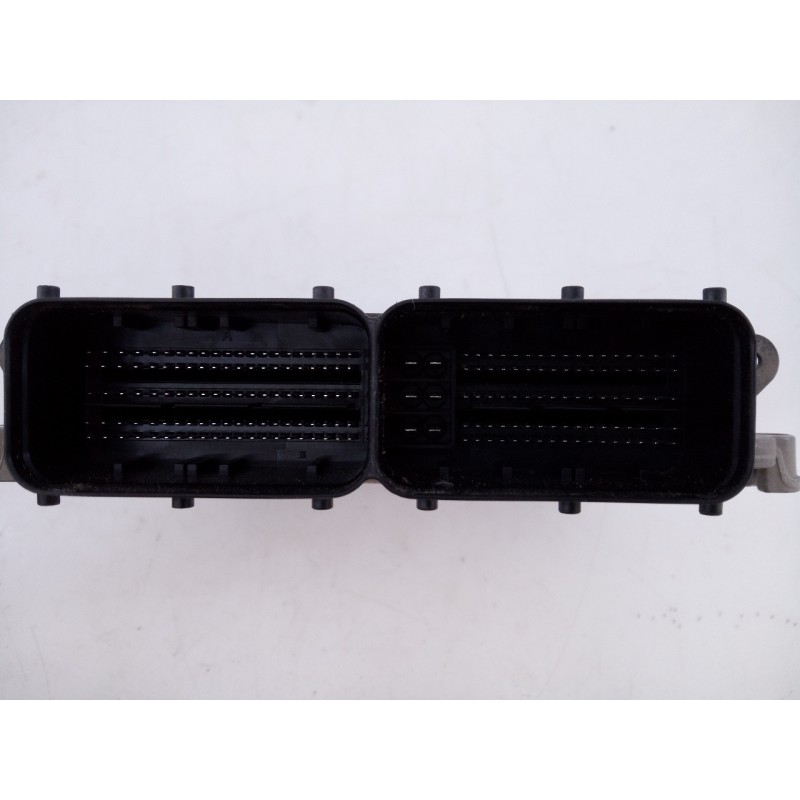 Recambio de centralita motor uce para kia sportage business 2wd referencia OEM IAM 391502A380 0281032614 E3-A3-30-1