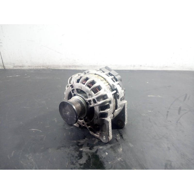 Recambio de alternador para renault clio iv limited referencia OEM IAM 231008593R  P3-A4-19-2
