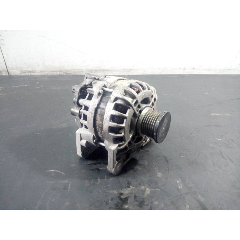 Recambio de alternador para renault clio iv limited referencia OEM IAM 231008593R  P3-A4-19-2