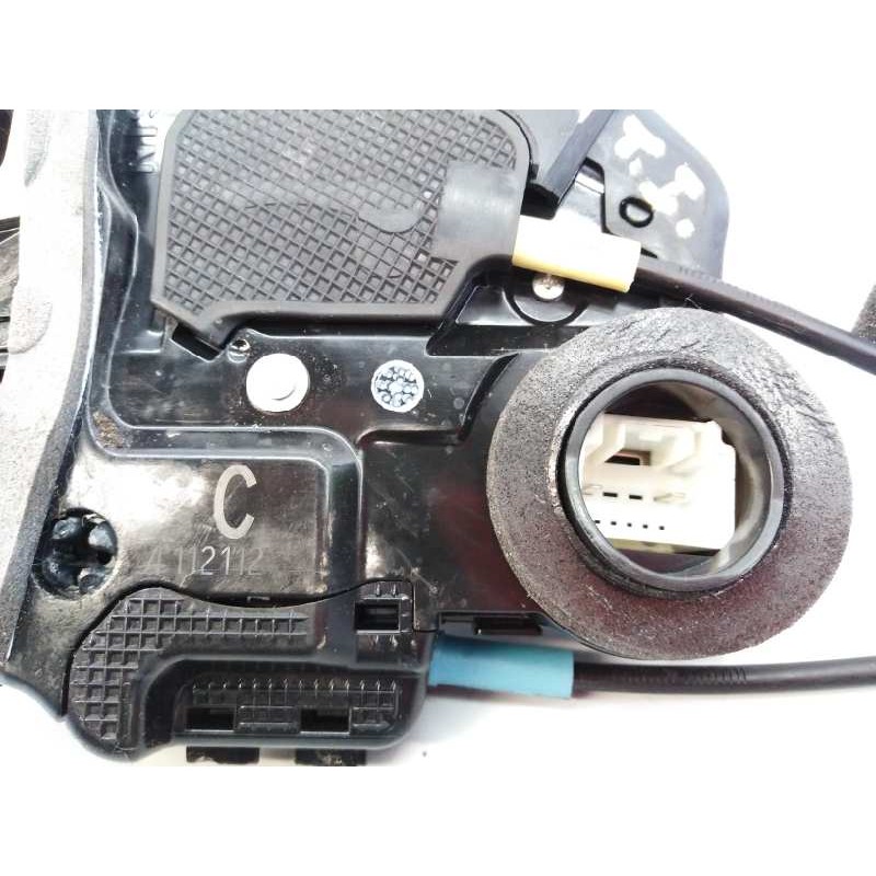 Recambio de cerradura puerta trasera izquierda para toyota rav 4 advance referencia OEM IAM 2C4112112  E2-A3-5-1