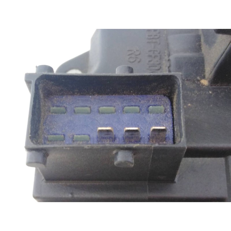 Recambio de cerradura puerta delantera derecha para opel vivaro referencia OEM IAM 82000042171 91166234 E2-B6-10-2